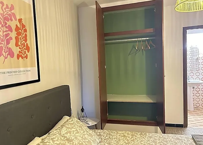 Zoo Loco Guest House