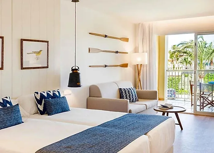 Club Del Sol Aparthotel