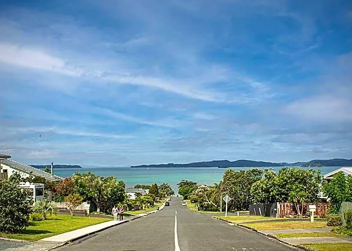 Snells Beach Motel