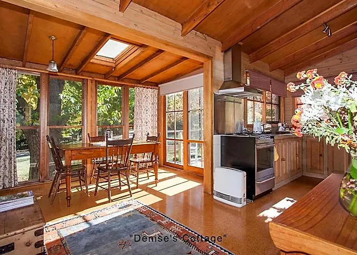 Braeside Mount Macedon Country Retreat Bed And Breakfast