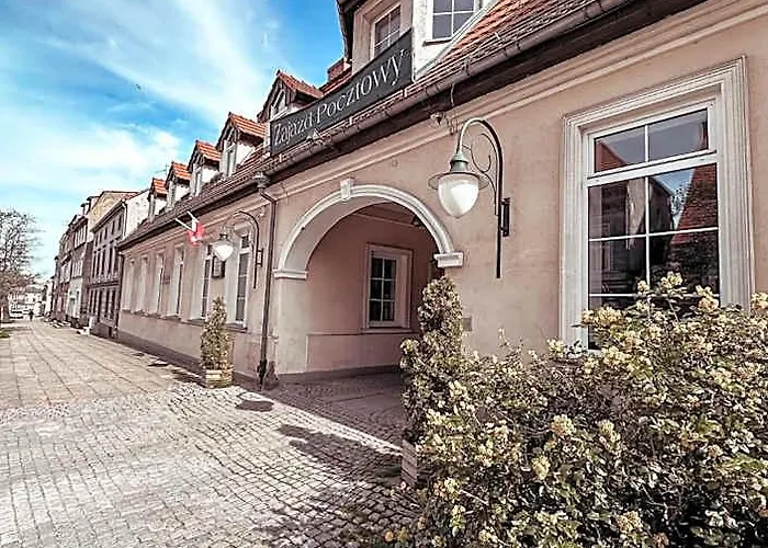 Hotel Zajazd Kultury, Dawniej Pocztowy