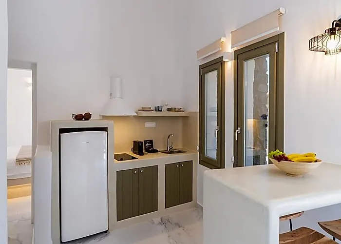 Lavadoze Luxury Suites
