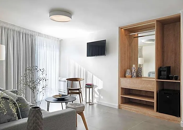 Nlh Mati Seafront - Neighborhood Lifestyle Hotels