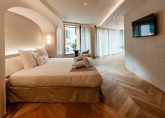 Hotel Petit Luxe