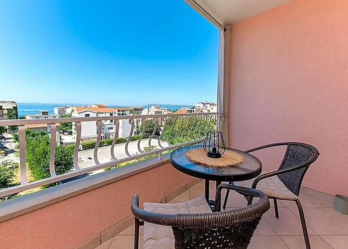 Rossa Apartment