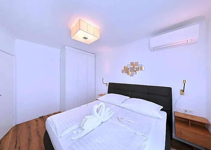 Villa Tin Apartments