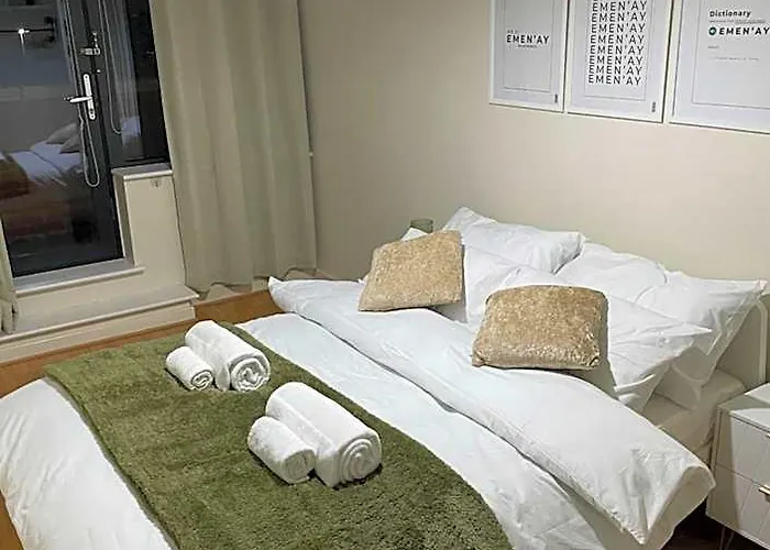 Luxury 1 Or 2 Bedroom Apartment Birmingham City Centre