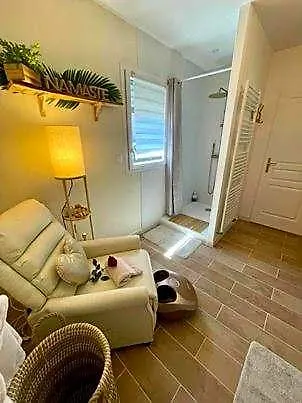 Lover'S Room Tropic