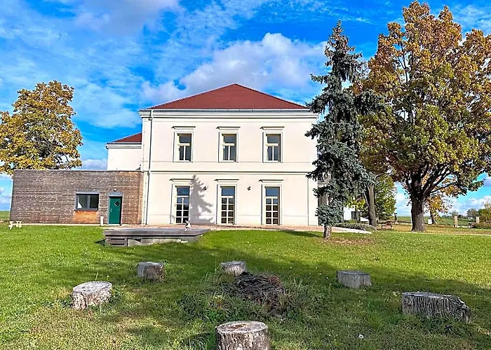 Zamek Jenisovice