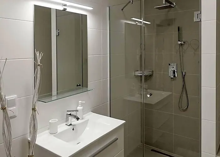 Aaa All About Apartments