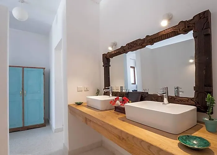 Amani Villas Nature Retreat