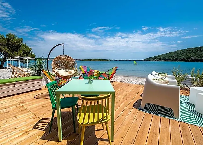 Arena One 99 Glamping