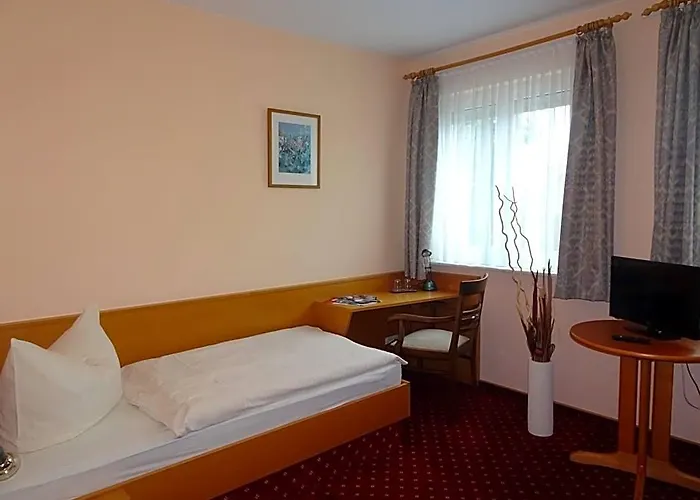 Hotel & Gasthof Zum Loewen