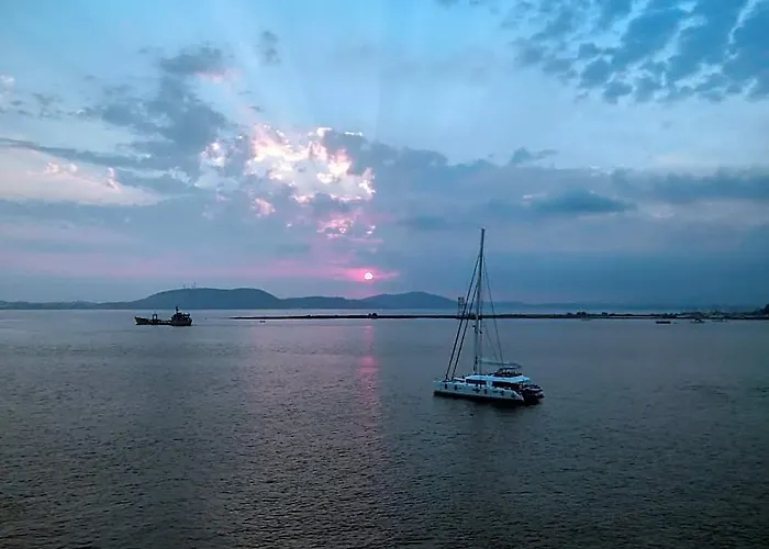 Hotel Avra