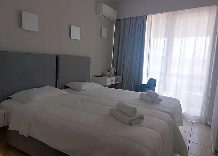 Hotel Avra