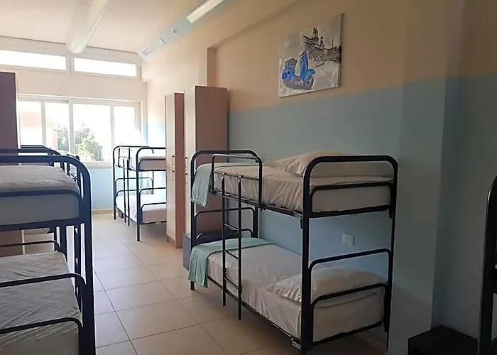 Eliopoli Beach Hostel & Restaurant