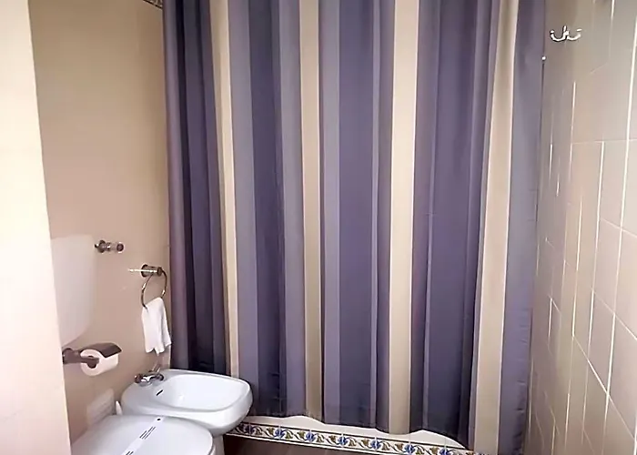 Apartamentos Turisticos Lindomar
