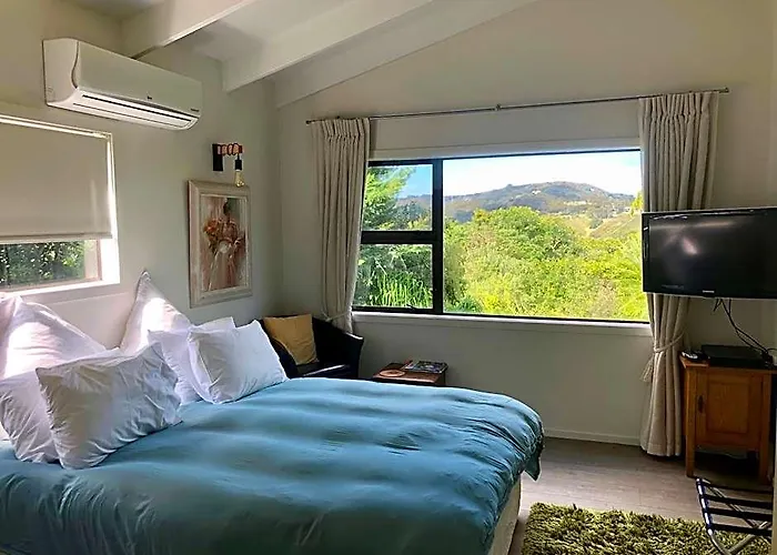 Le Chalet Waiheke Apartments