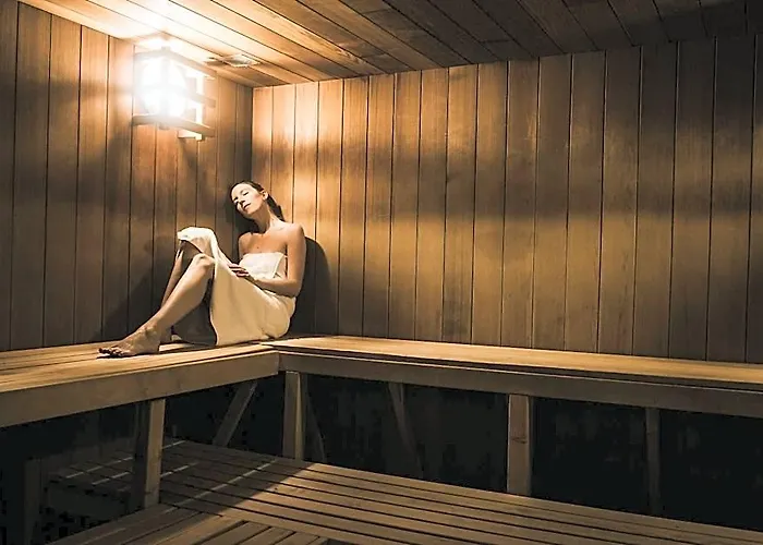 Cgh Residences & Spas Les Chalets Du Soleil Contemporain