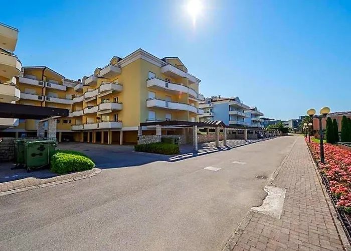 Skiper Apartments & Golf Resort
