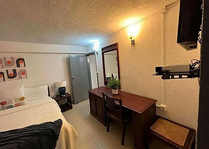 Over The Hill Guesthouse And Residence