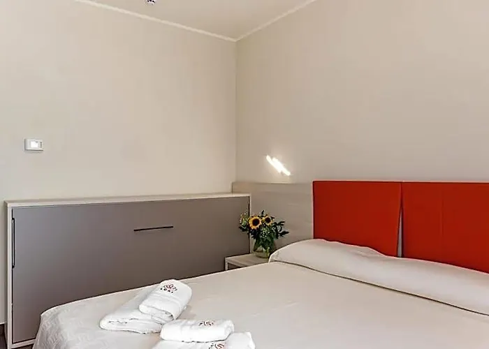 LUAL Bleisure Hotel