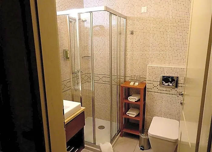 Hotel Mitra, Story Hotels