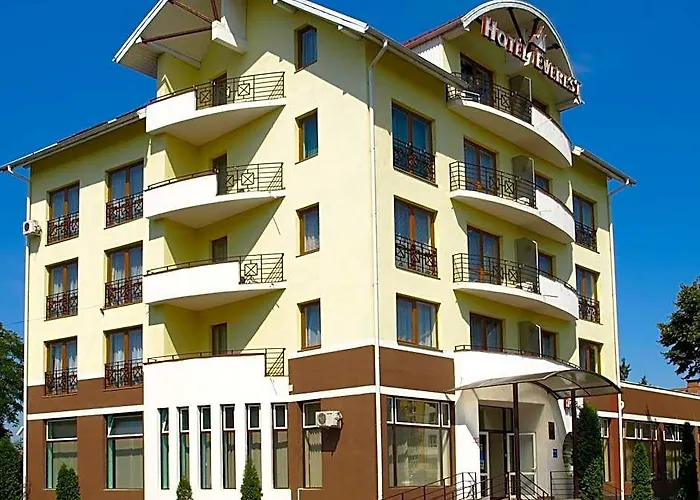 Hotel Everest