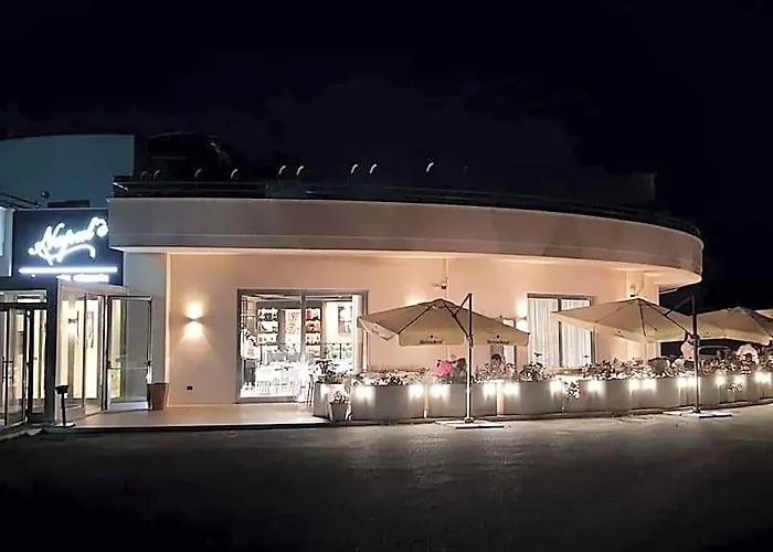 Santa Lucia Hotel