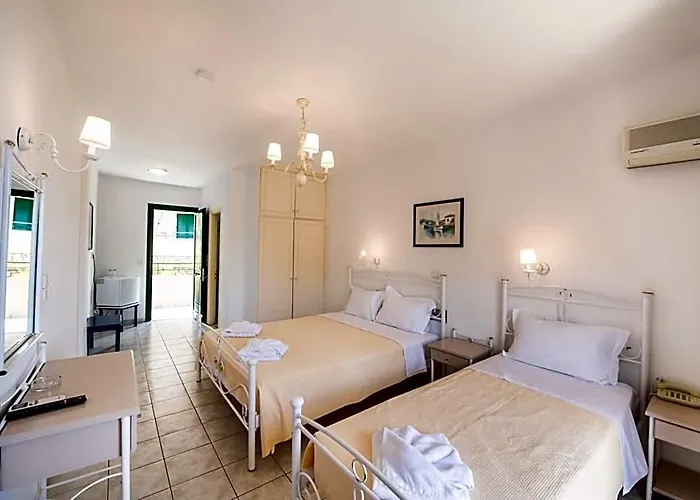 Santa Marina Hotel