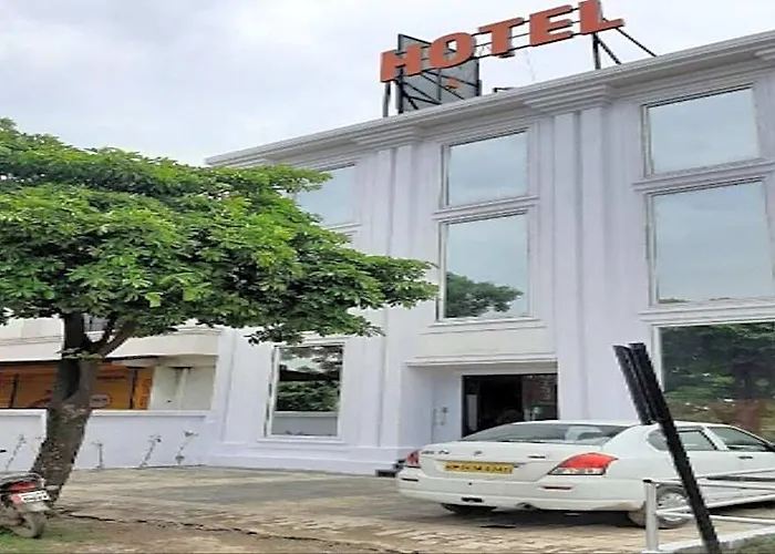 Shyama Hotel