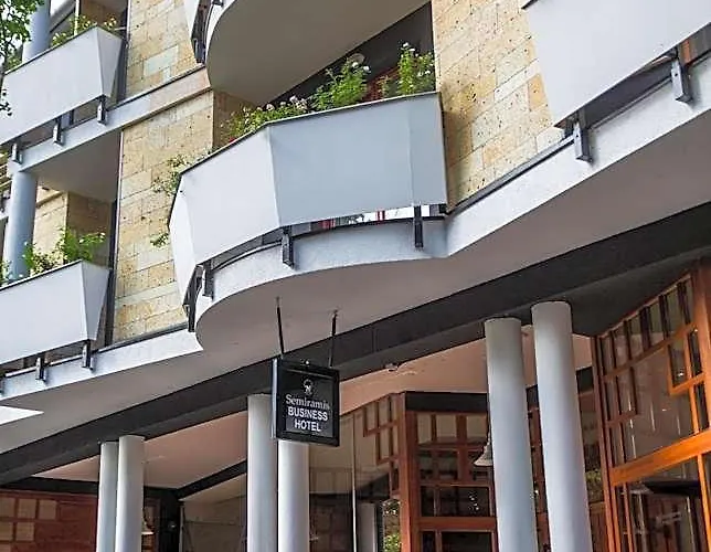 Semiramis Business Hotel