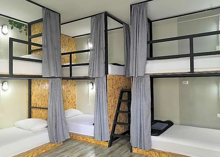 Backpack Hostel Kohyaoyai