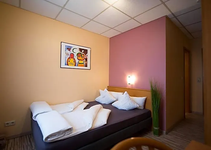 Rheinauer Hof - Bed & Breakfast