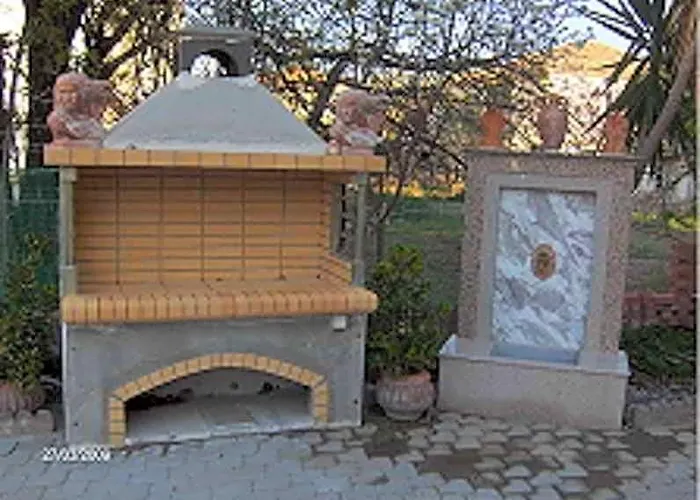 Apollo Pavillon