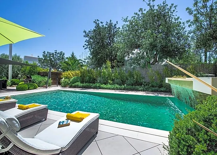 Luxurious Villa In Tavira With Private Pool