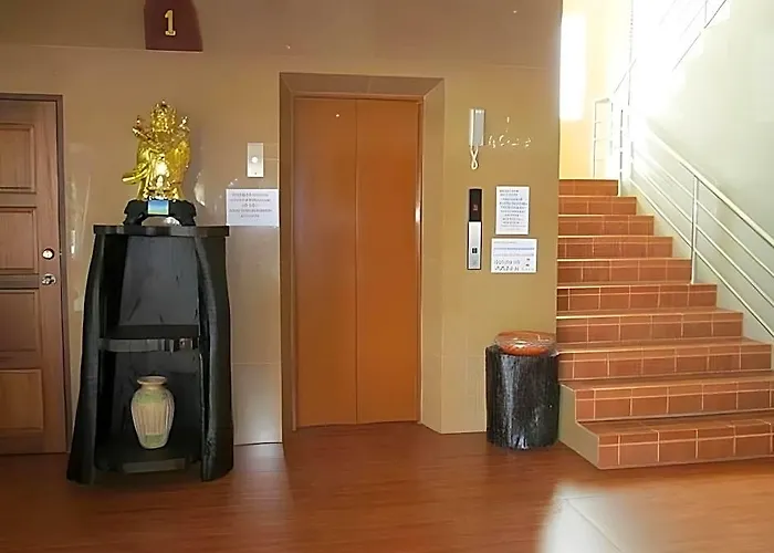 Porn 3 Hotel