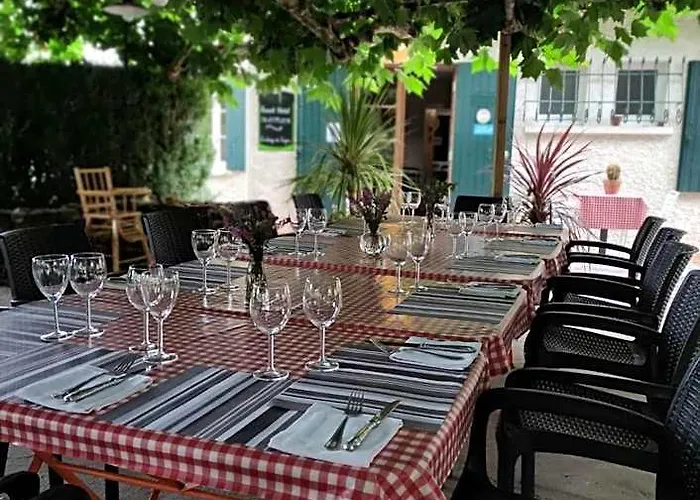 L'Auberge De Lugos