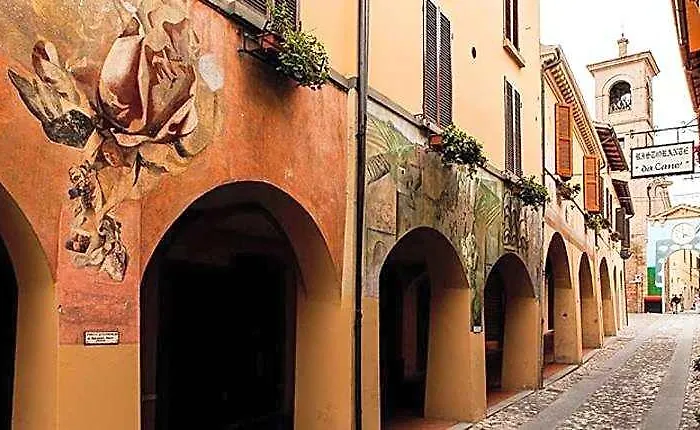 Hotel Dozza