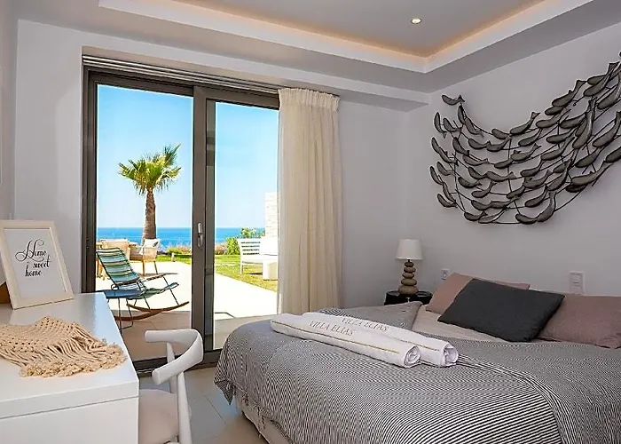 Elias Seafront Luxury Villa