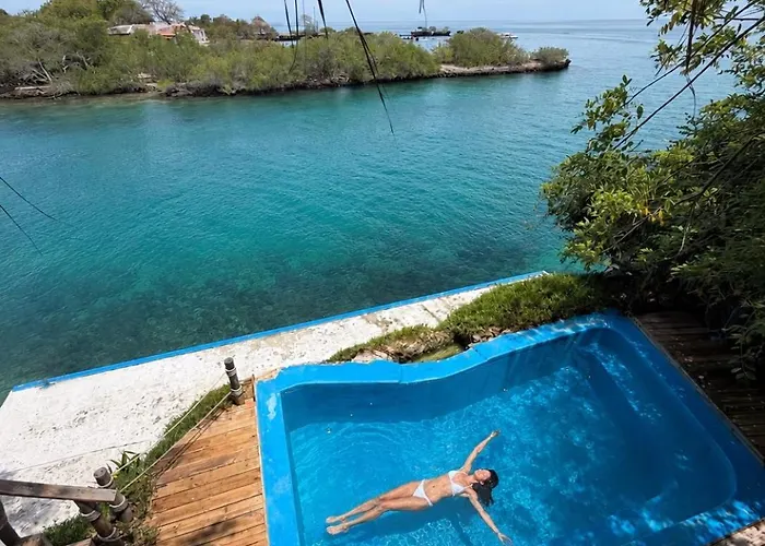 Isla Mulata, Islas Del Rosario