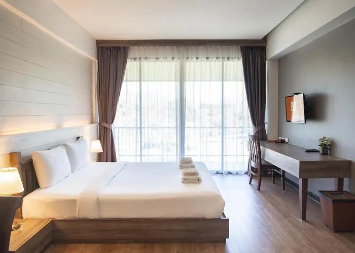 B2 Mae Hong Son Premier Hotel