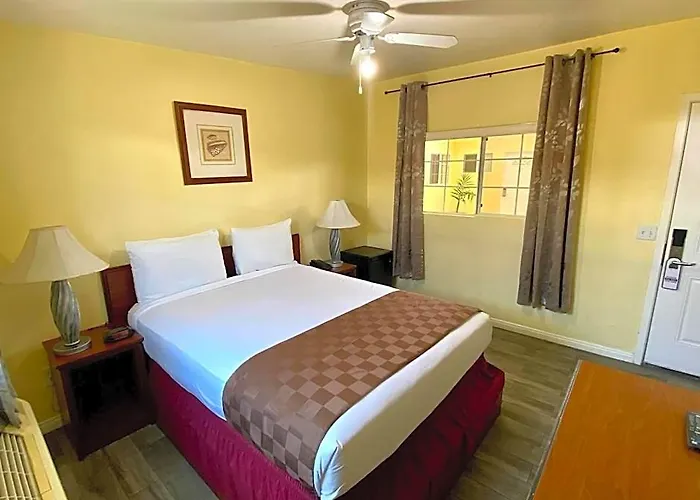 Europa Inn & Suites