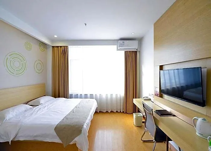 Greentree Inn Dalian Dalian North Railway Station Express Hotel
