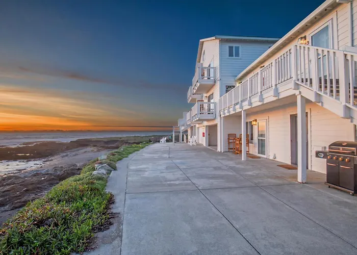 Black Sands Inn