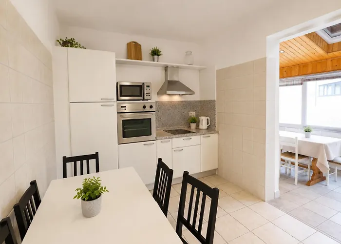 City Walk Residence - Free City Connections
