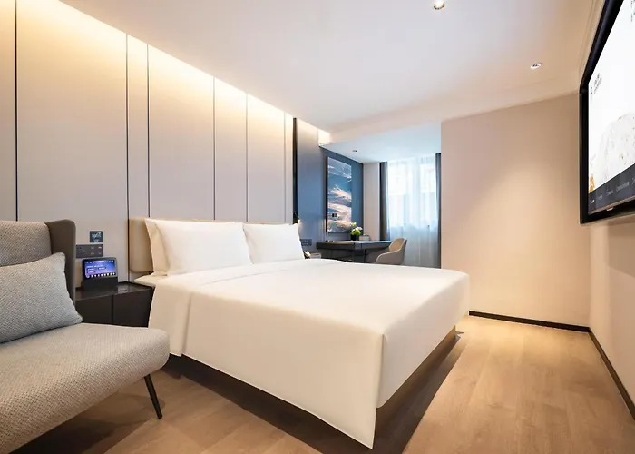 Atour Hotel Dalian Donggang Business District Harbor Plaza