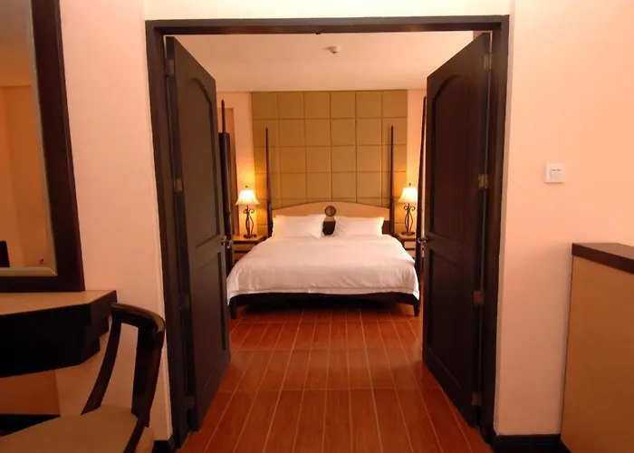 Planta Centro Bacolod Hotel&Residences