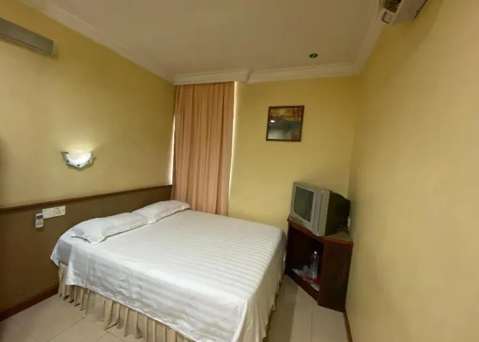 Oyo 89958 Hotel Umimas
