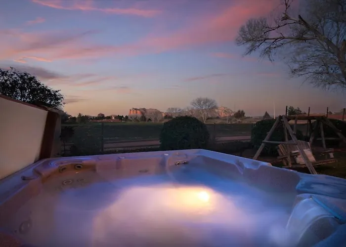 Vaquero Shared Hot Tub And Breakfast Included